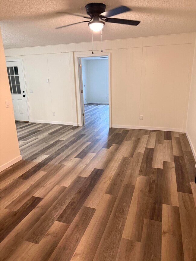 Foto del edificio - 623 Boston Pl