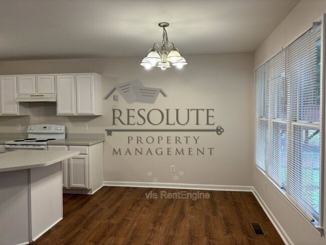 Building Photo - 928 Amersham Ln