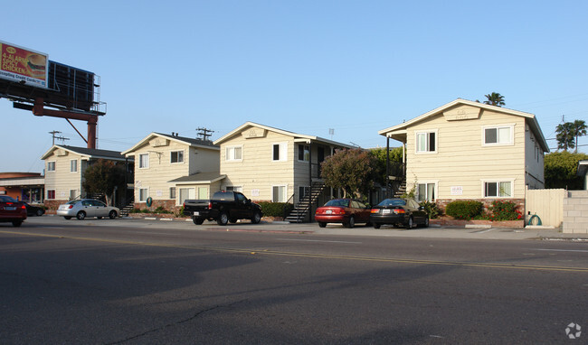 Building Photo - Ingraham - La Playa Point LP