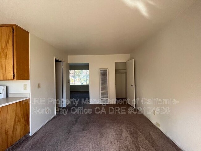 Building Photo - 5059 Charmian Dr
