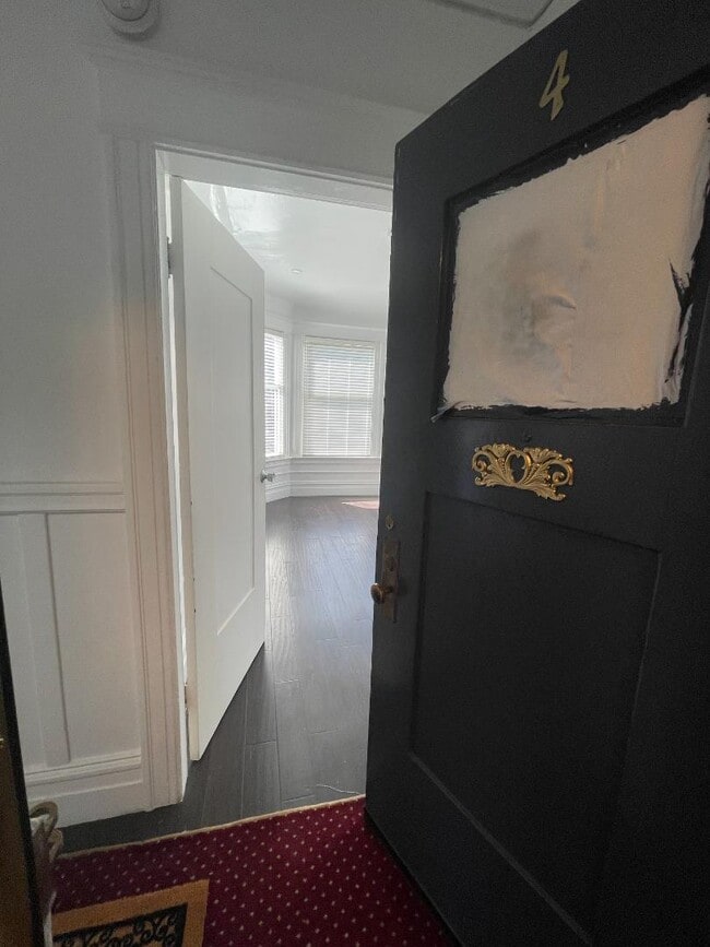 Building Photo - 210 Page St