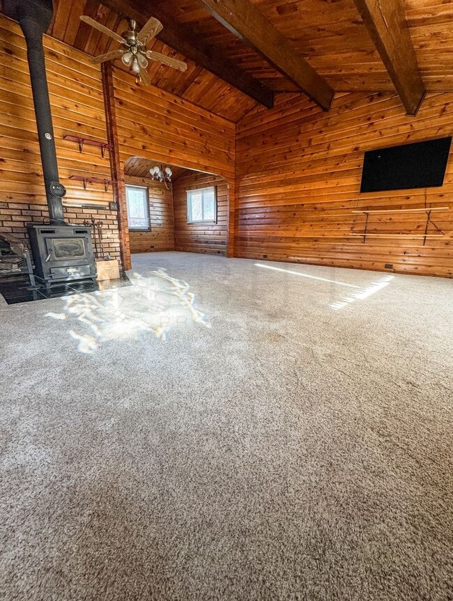 Building Photo - Cozy 2 bed/ 1 bath- Dog Friendly House