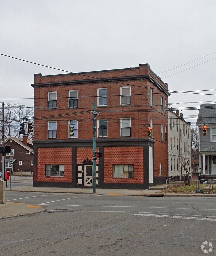Building Photo - 1228 Wyoming St