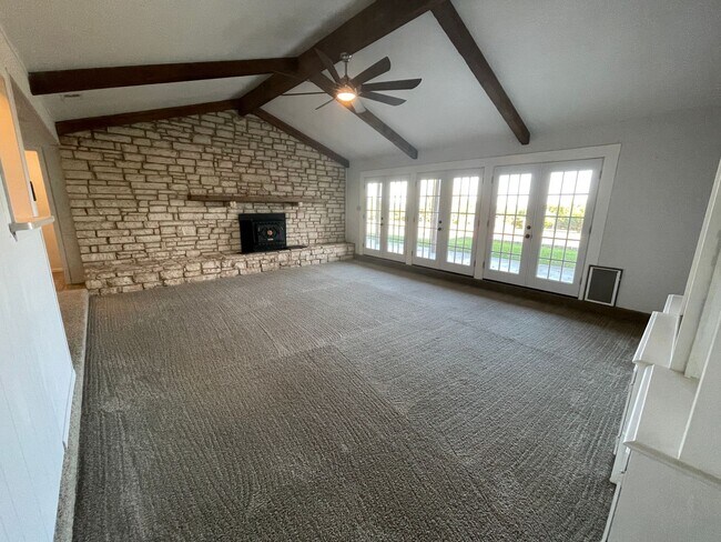 Foto del edificio - 4-Bedroom House for Rent in Copperas Cove