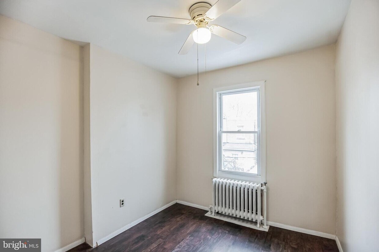 3190 Aramingo Ave, Philadelphia, PA 19134 Townhouse for Rent in