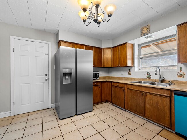 Foto del edificio - 106 N Mountain Rd