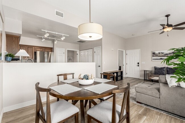 Building Photo - Stunning furnished 2-Bedroom Condo with Mo...