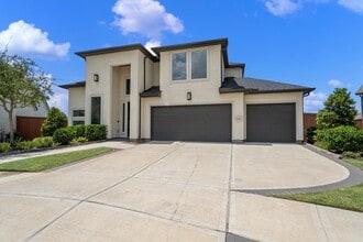 Building Photo - 24126 Orchard Oriole Ct