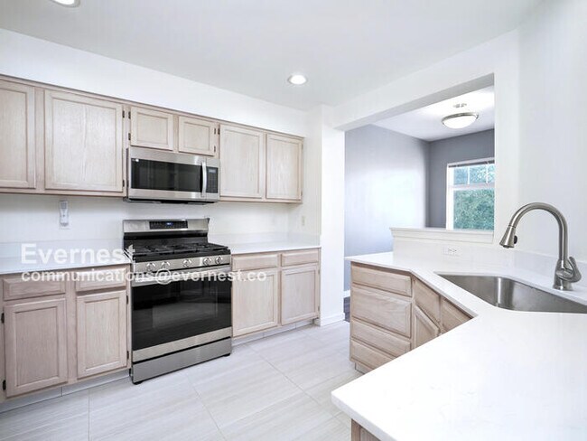 Foto del edificio - 4123 Fieldstone Dr