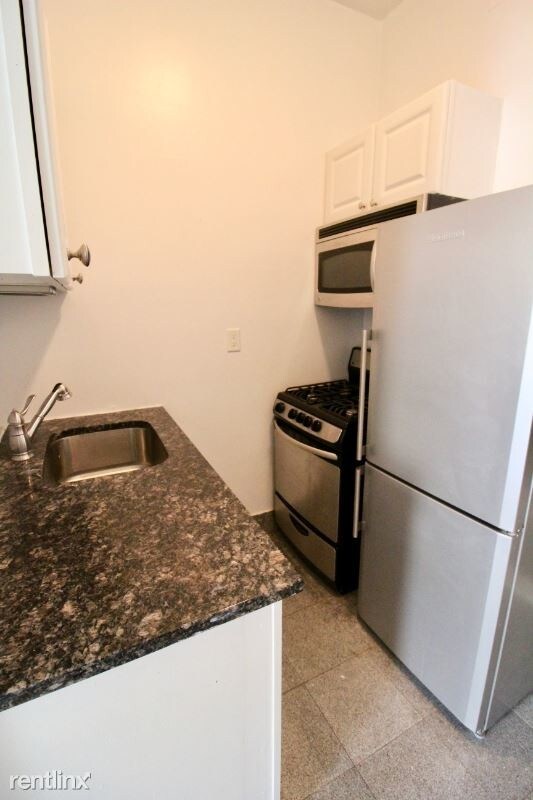 Building Photo - 1 br, 1 bath House - 104 Perry St 3a Unit 3a