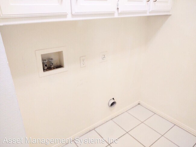 Building Photo - 3 br, 2 bath House - 3113 Cedar Hill