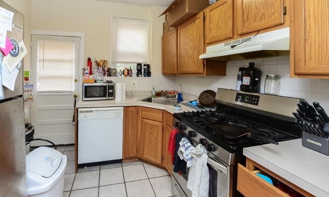 Foto del edificio - 3728 Midvale Ave