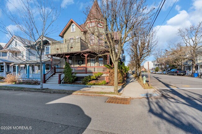 Foto del edificio - 62 Webb Ave