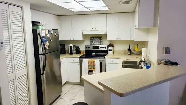 Foto del edificio - 2033 SE 10th Ave
