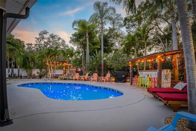 Building Photo - 808 Rustic Oaks Dr