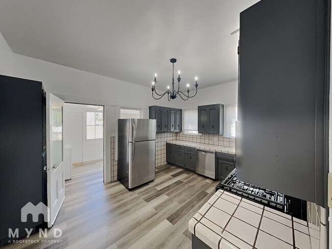 Foto del edificio - 845 N 14th St
