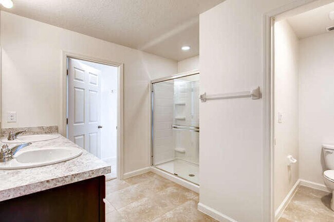 Foto del edificio - 6455 NW Castlebrook Ave