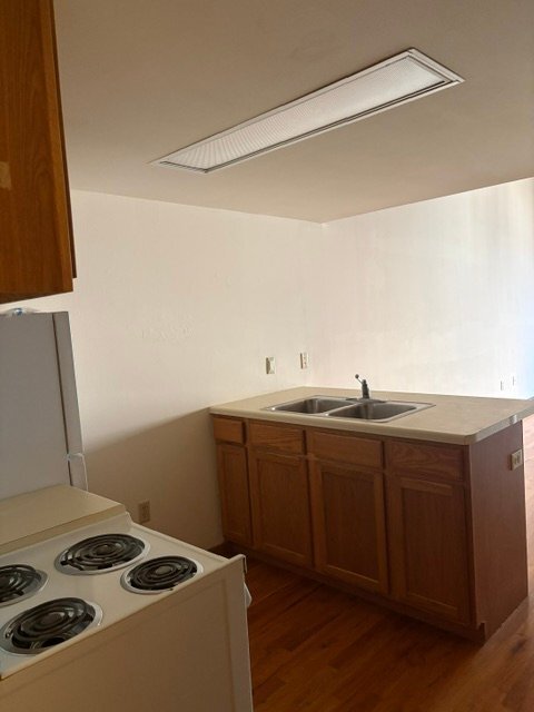 Foto del edificio - 402 W Dayton St