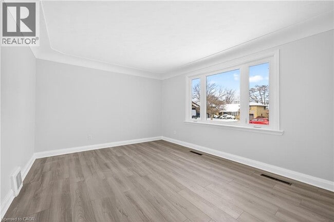 Building Photo - 37 Kennedy Ave