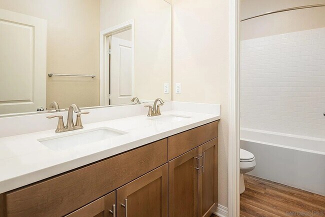 Foto del edificio - 518 Surfbird Ln