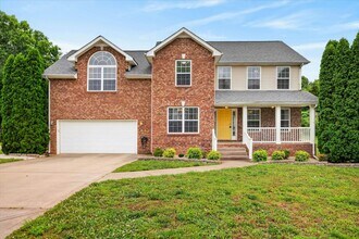 Building Photo - 843 Nandina Ct