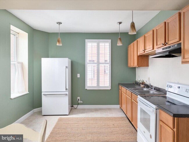 Foto del edificio - 401 E Main St