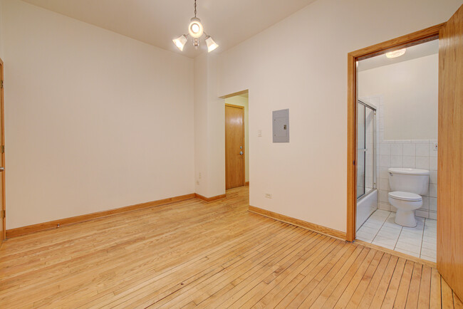 Foto del edificio - 4518 N Sheridan Rd