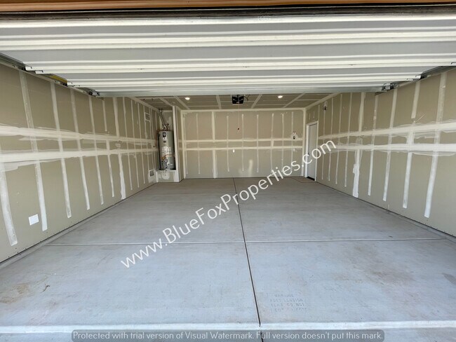 Building Photo - 6257 S Deer Park Ln