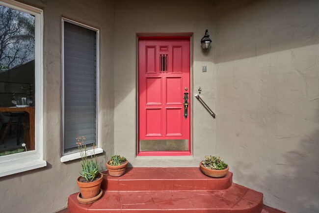 Foto del edificio - 1235 Hi Point St