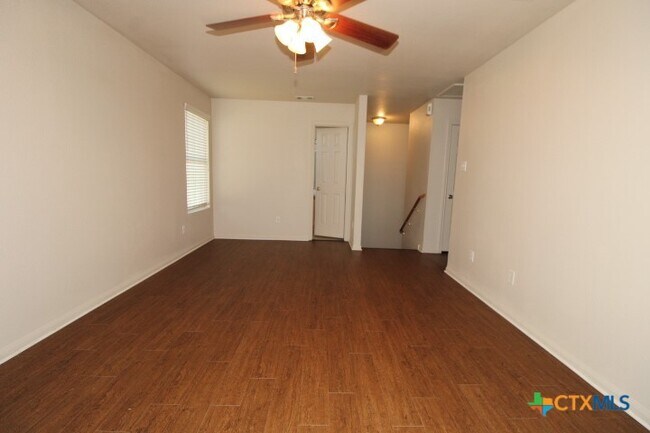 Building Photo - 2301 Eppinette Dr