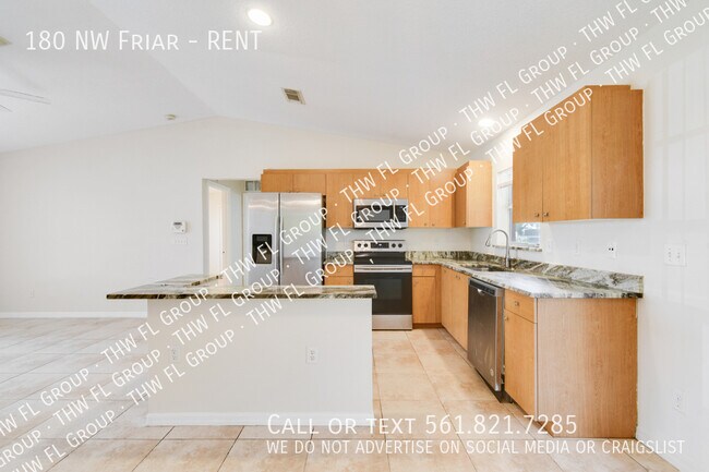 Foto del edificio - 180 NW Friar-RENT