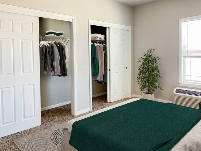 Dual Closets - The Residence at Yukon Hills