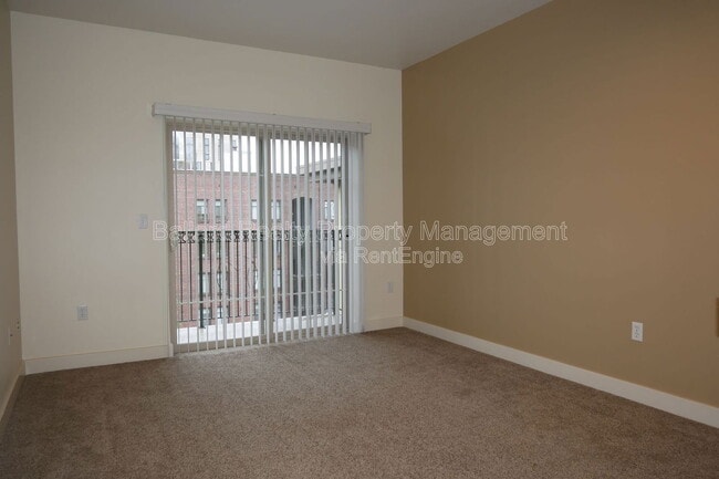 Photo - 700 E Denny Way Apartment