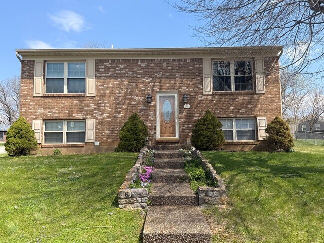 Highview..Close to Gene Snyder @ Smyrna - Highview..Close to Gene Snyder @ Smyrna House