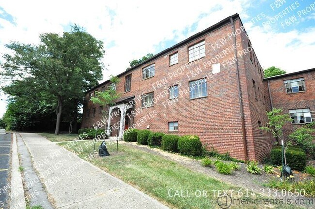 Foto del edificio - Clifton Woods Apartments; Two Bedroom, Non...