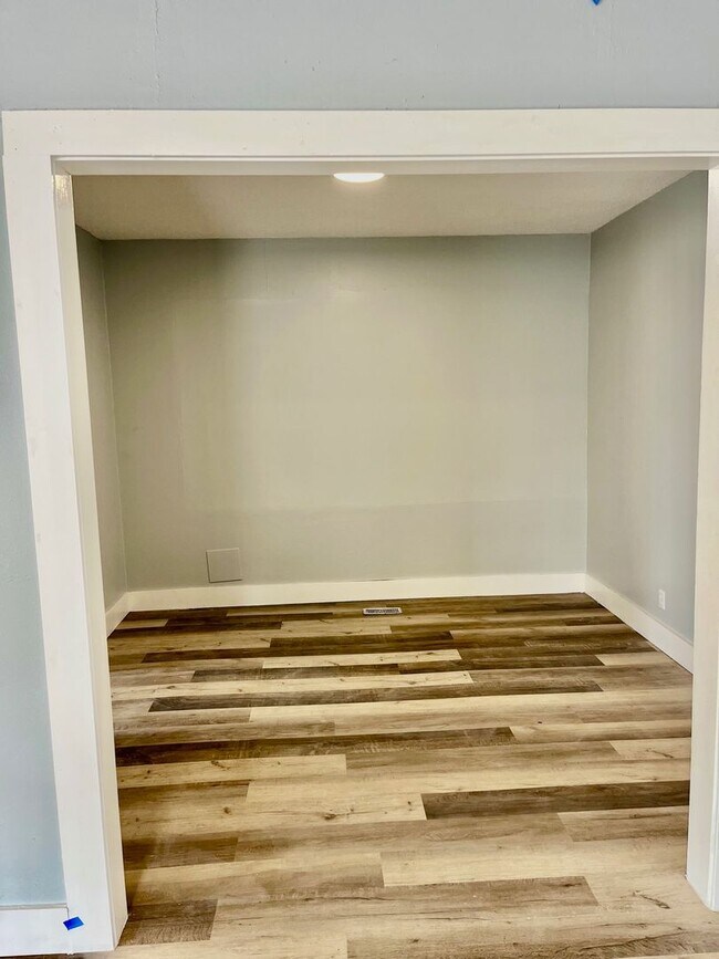 Foto del edificio - Charming 4BR/2BA Lakeland Home NO APPLICATION FEE!