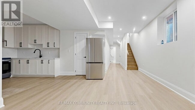 Building Photo - 1544 Honey Locust Pl