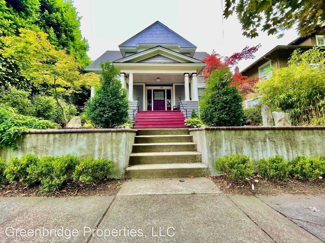 Primary Photo - 4 br, 2.5 bath House - 1416 NE Tillamook St.