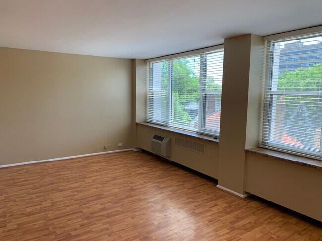 Building Photo - 4250 N Marine Dr