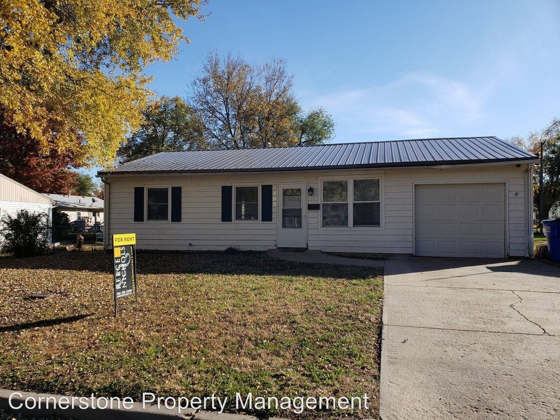 Primary Photo - 3 br, 1 bath House - 1405 W. 11th St.