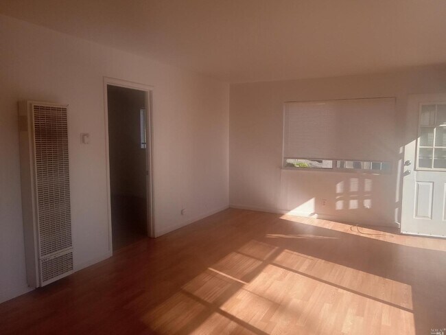 Foto del edificio - 21 B St