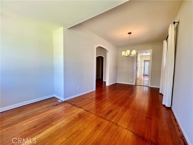 Building Photo - 456 Linden St