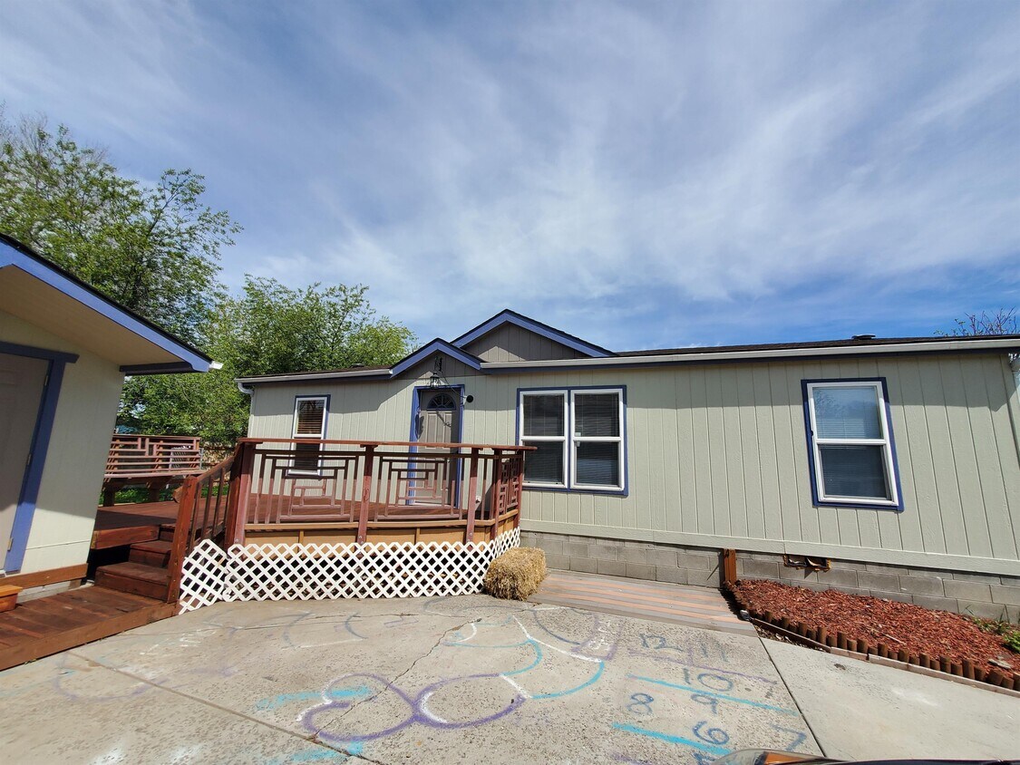 41 Sunlight Ave, Bozeman, MT 59718 House Rental in Bozeman, MT