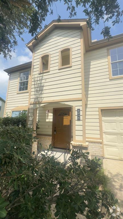 Building Photo - 1038 Grand Plains Dr