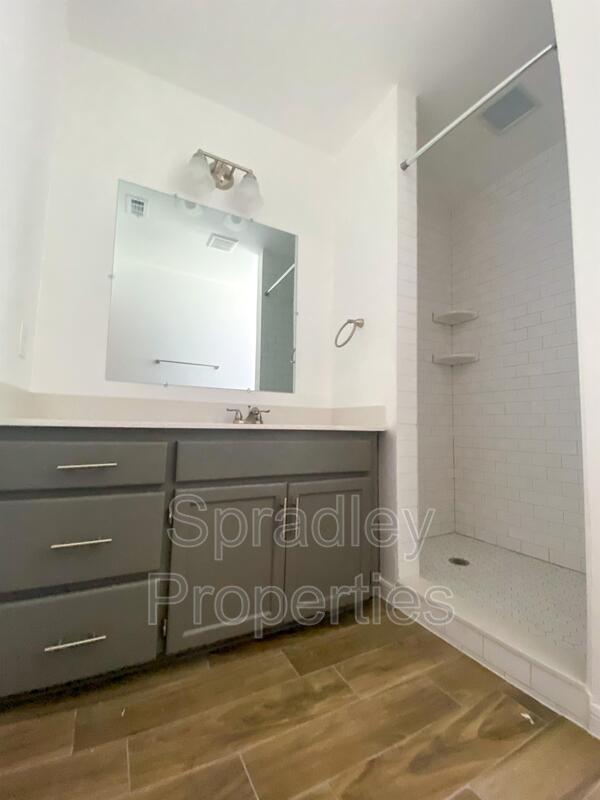 Foto del edificio - 419 Baines St