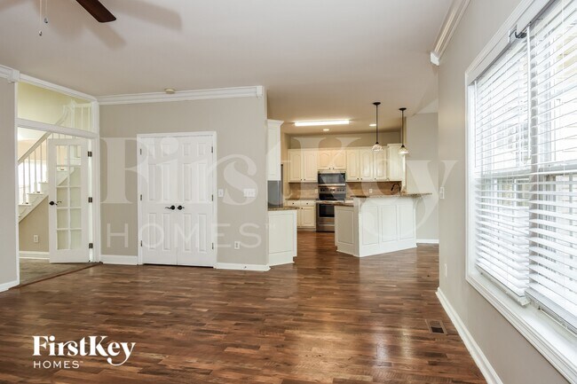 Building Photo - 47 Camelot Ct