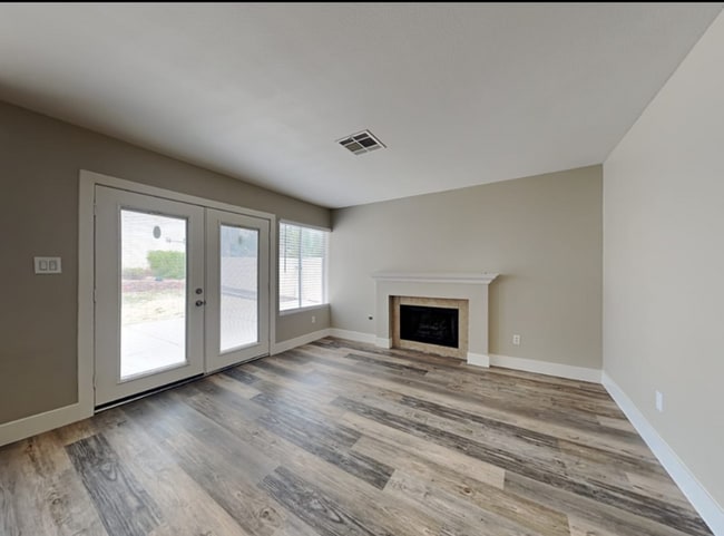 Foto del edificio - 5753 Indian Ridge Dr