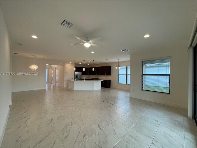 Foto del edificio - 10922 SW Meandering Mile Rd