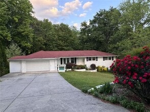 Building Photo - 3112 Crestview Cir NW