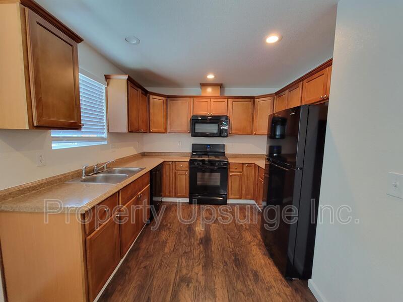 603 W 19th St Unit B, Antioch, CA 94509 Condo for Rent in Antioch, CA